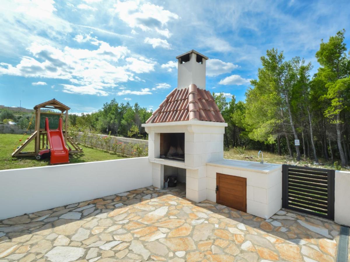 Holiday Home Velebit By Interhome Рованьска Экстерьер фото