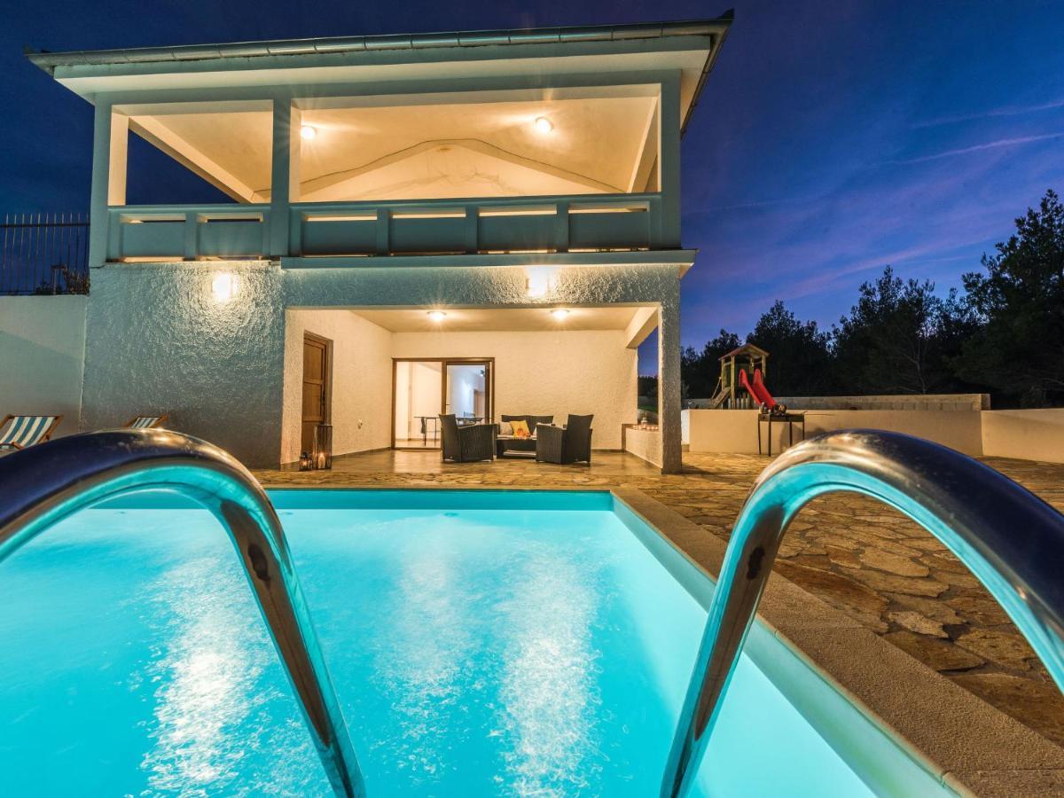 Holiday Home Velebit By Interhome Рованьска Экстерьер фото